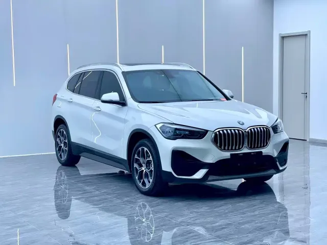 BMW X1 — Фото автомобиля 3