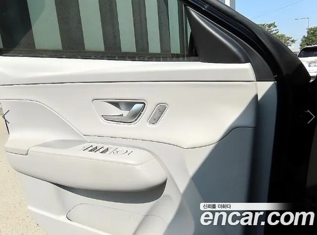 Hyundai Kona SX2 — Фото автомобиля 11