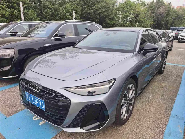 Фотография автомобиля — Audi A6L