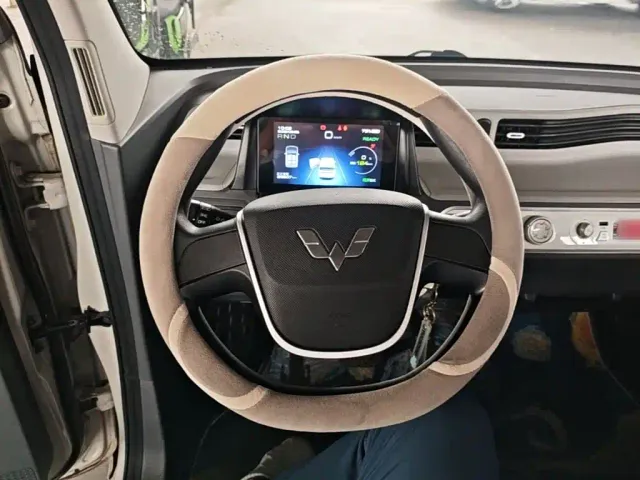 Wuling Hongguang Mini EV — Фото автомобиля 10