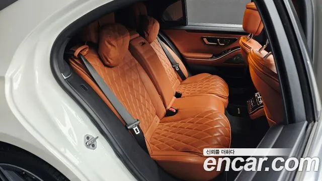Mercedes-Benz S-Class — Фото автомобиля 18