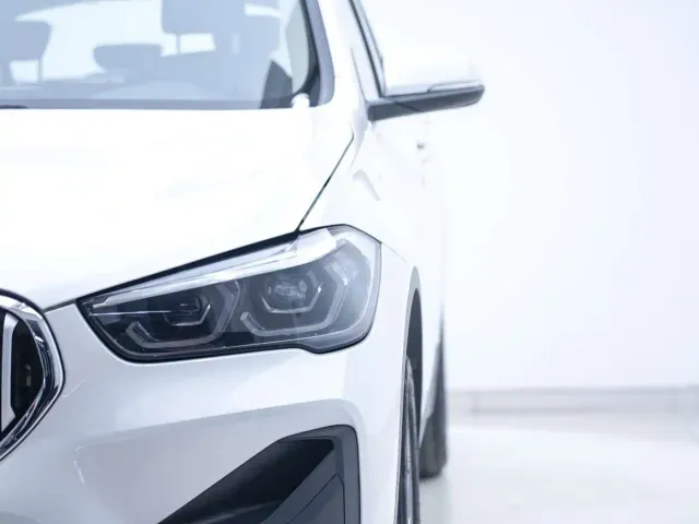 BMW X1 — Фото автомобиля 4