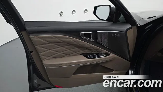 Kia K8 Hybrid — Фото автомобиля 13