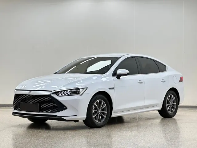Фотография автомобиля — BYD Qin PLUS