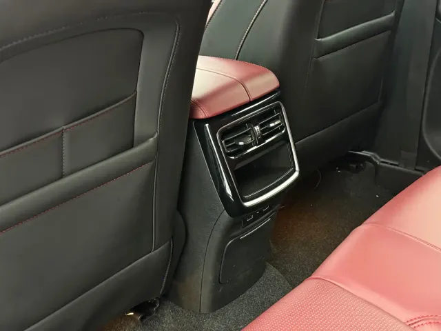 Jetour X70 Plus — Фото автомобиля 15