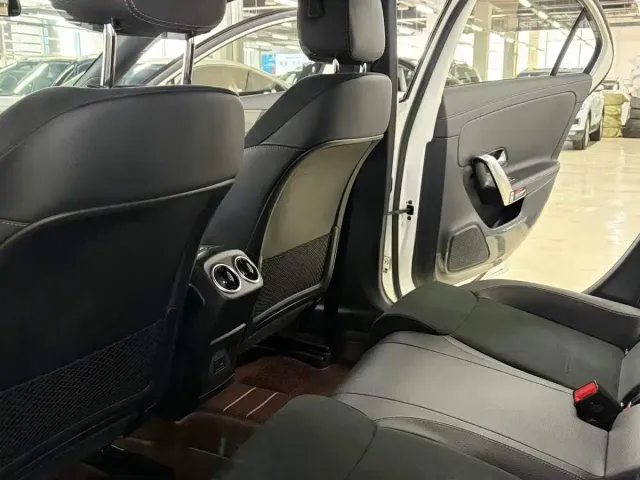 Mercedes-Benz A-Class — Фото автомобиля 6