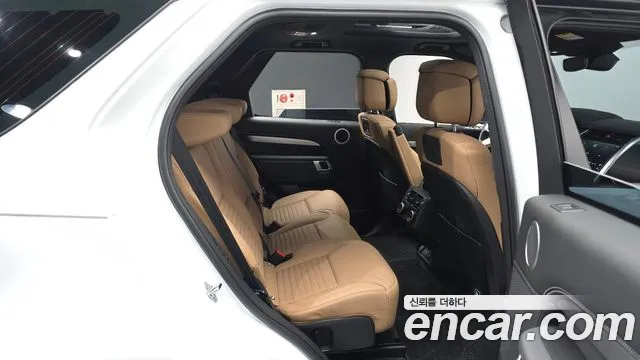 Land Rover Discovery — Фото автомобиля 12
