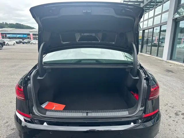 Volkswagen Passat — Фото автомобиля 17