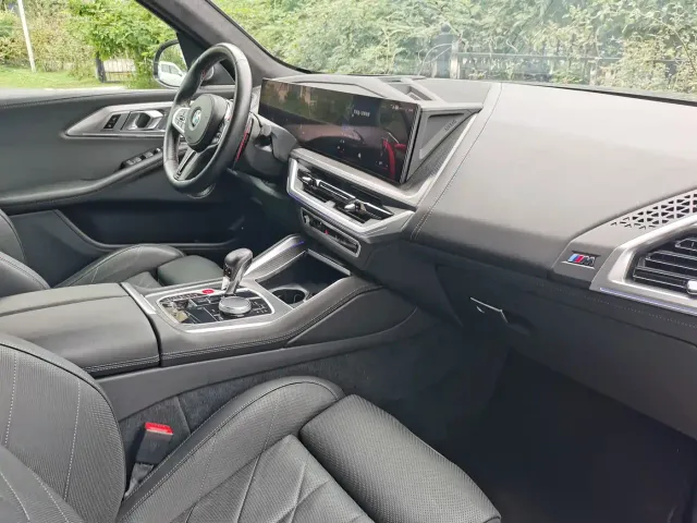 BMW XM — Фото автомобиля 16