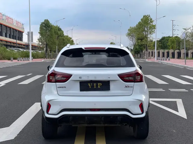 Geely Vision X3 — Фото автомобиля 8