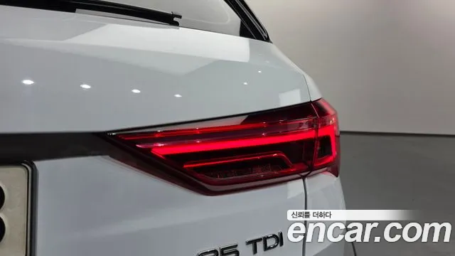 Audi Q3 35 TDI Premium — Фото автомобиля 19