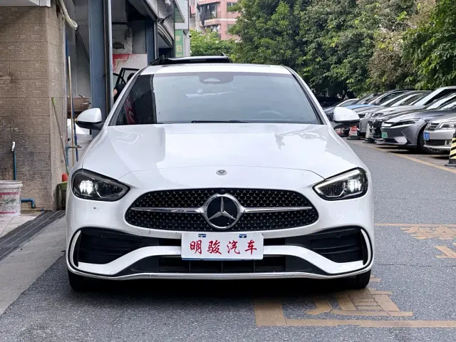 Mercedes-Benz C-Class — Фото автомобиля 2