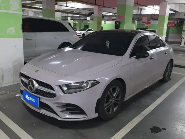 Фотография автомобиля — Mercedes-Benz A-Class