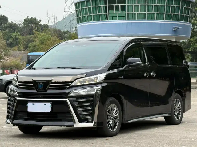 Фотография автомобиля — Toyota Vellfire