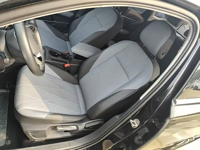 Volkswagen Lavida — Фото автомобиля 14