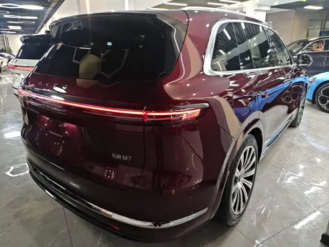 Aito M7 — Фото автомобиля 6