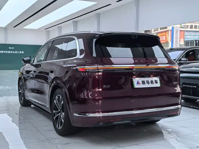 Aito M7 — Фото автомобиля 13