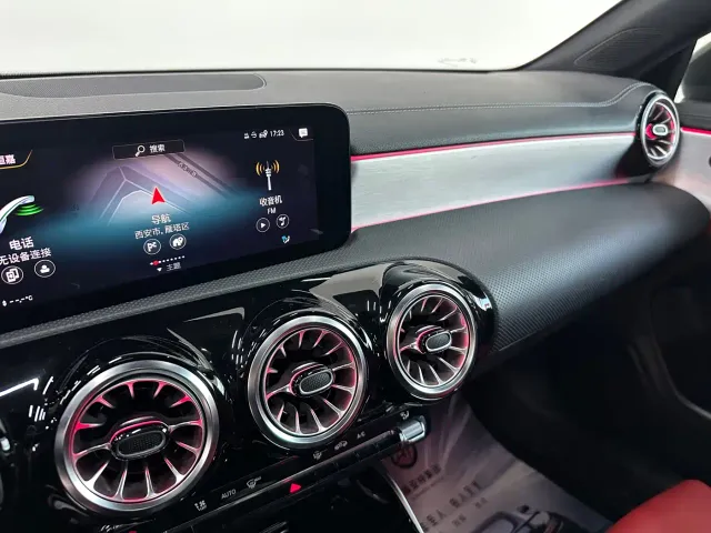 Mercedes-Benz CLA-Class AMG — Фото автомобиля 14