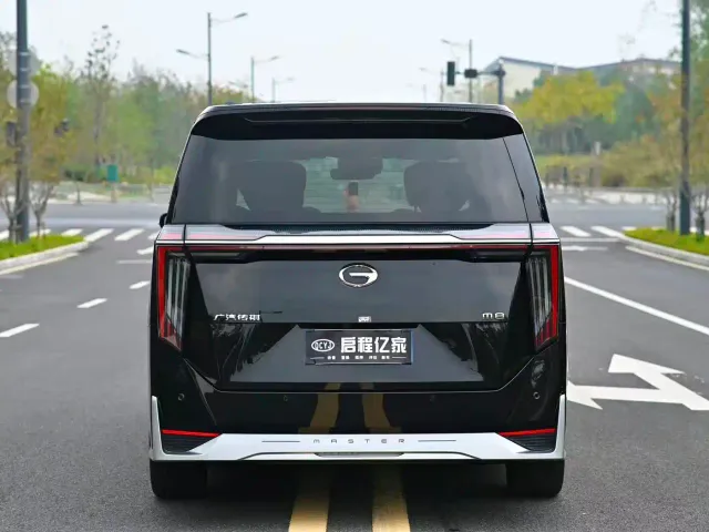 GAC Trumpchi M8 — Фото автомобиля 8