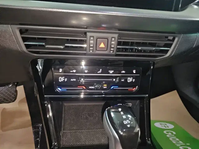 Volkswagen Passat — Фото автомобиля 12