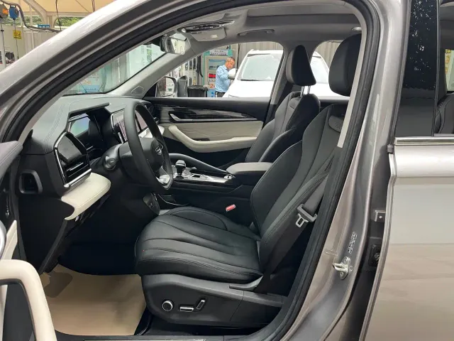 Geely Xingyue L — Фото автомобиля 8