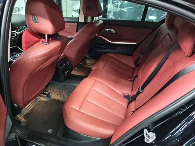 BMW 3 Series — Фото автомобиля 16