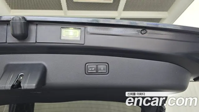 Genesis GV70 2.5T Бензин 2WD — Фото автомобиля 29