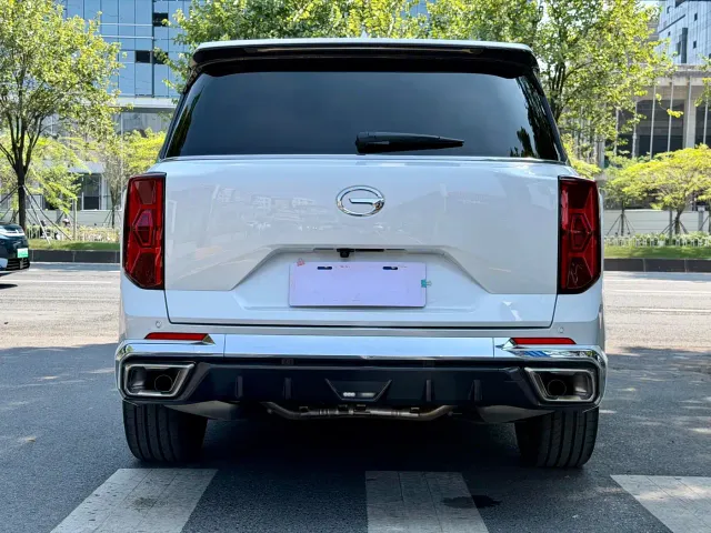 GAC Trumpchi GS8 — Фото автомобиля 20