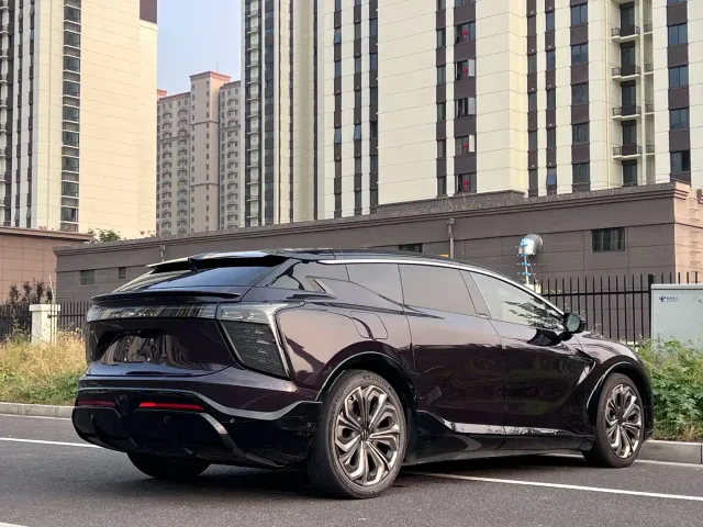 HiPhi HiPhi X 2021 Flagship Edition 6-Seater — Фото автомобиля 4
