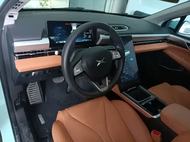 Xpeng P5 — Фото автомобиля 9