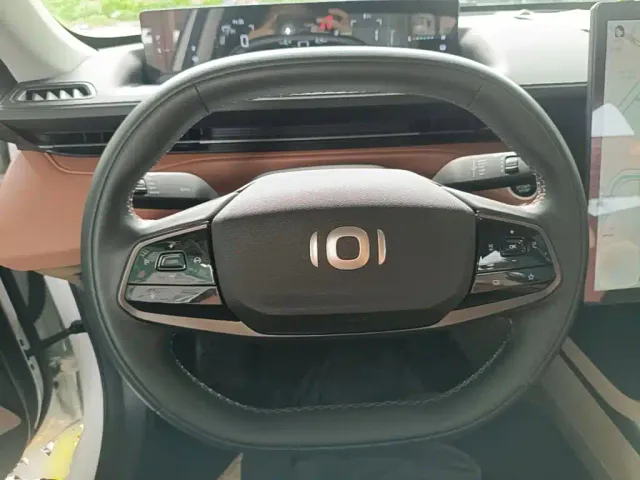 Changan Qiyuan A05 — Фото автомобиля 10