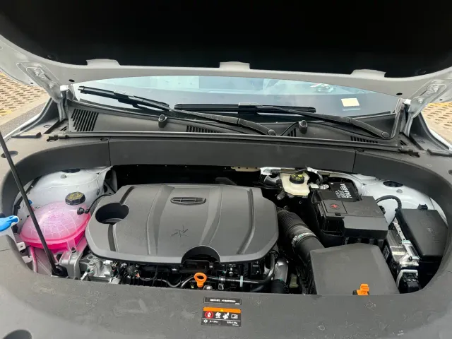 Geely Boyue L — Фото автомобиля 11