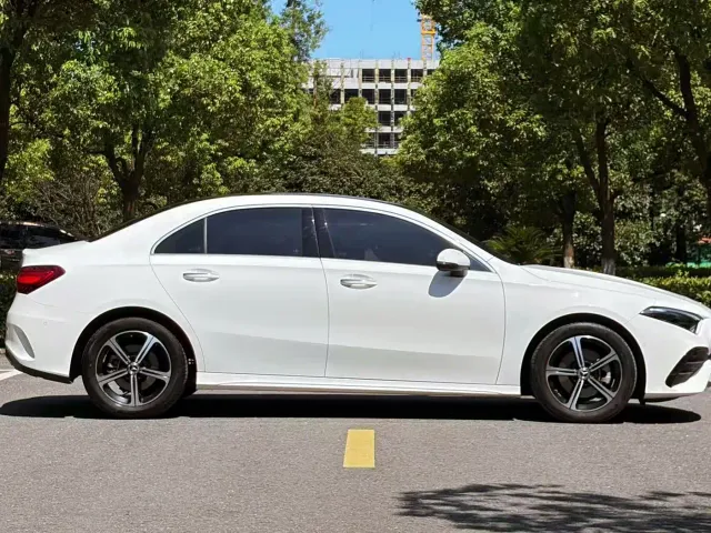 Mercedes-Benz A-Class — Фото автомобиля 4