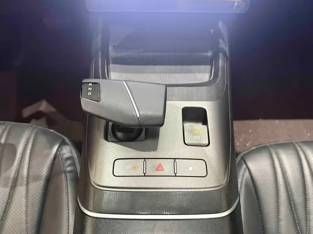 Changan Qiyuan A05 — Фото автомобиля 14