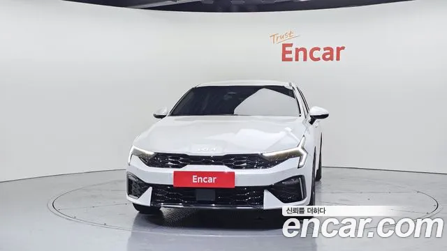 Kia K5 Новый K5 3 поколение 2.0 LPi(Для проката) — Фото автомобиля 3