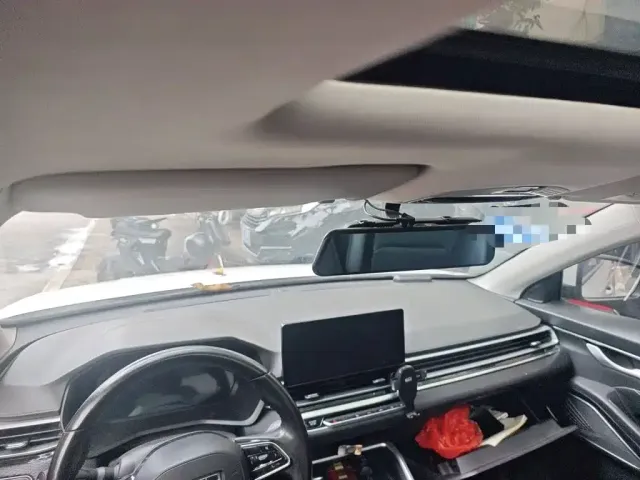 Geely Emgrand 2022 4th Generation 1.5L CVT Elite — Фото автомобиля 14