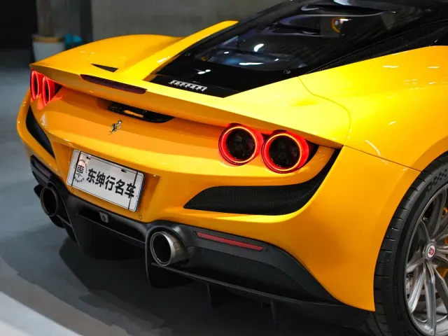 Ferrari F8 — Фото автомобиля 7