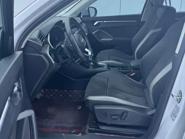 Audi Q3 — Фото автомобиля 12