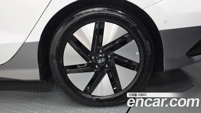 Hyundai Ioniq 6 — Фото автомобиля 6