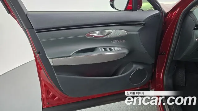 Genesis GV70 Electrified GV70 — Фото автомобиля 24