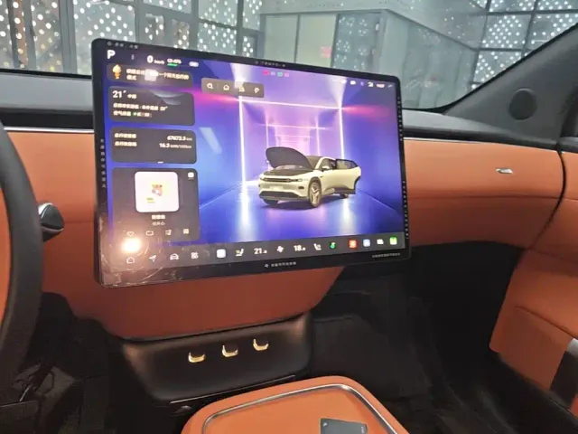 Changan Qiyuan E07 — Фото автомобиля 12