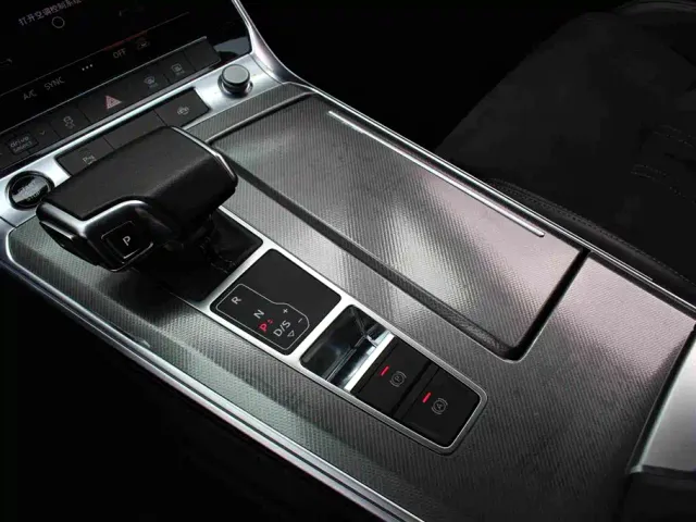Audi A7L — Фото автомобиля 9