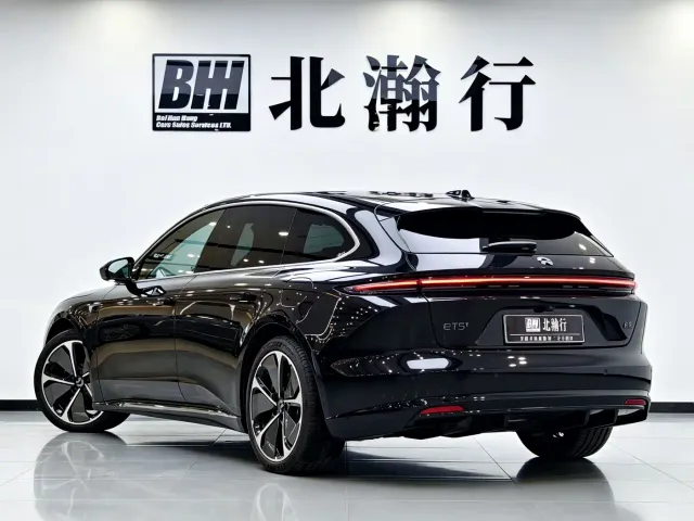 Nio ET5 Touring — Фото автомобиля 3