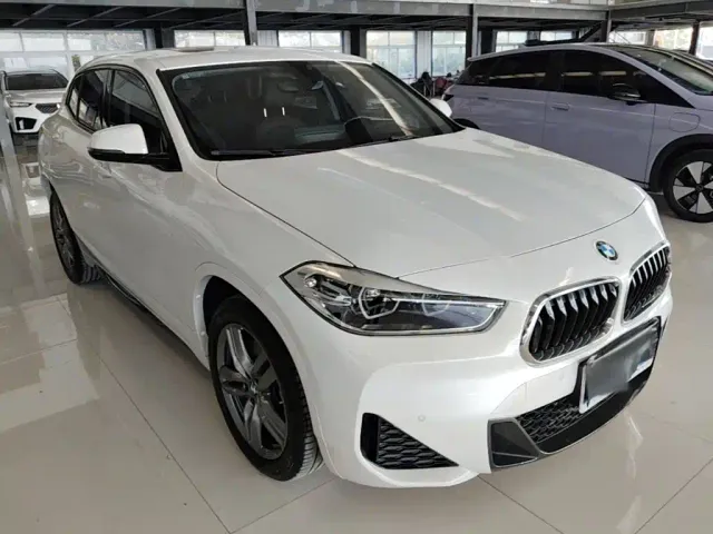 BMW X2 — Фото автомобиля 3