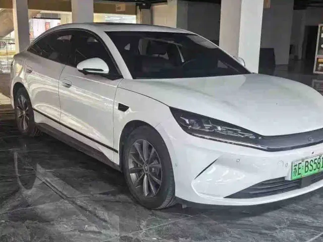 BYD Qin L — Фото автомобиля 2