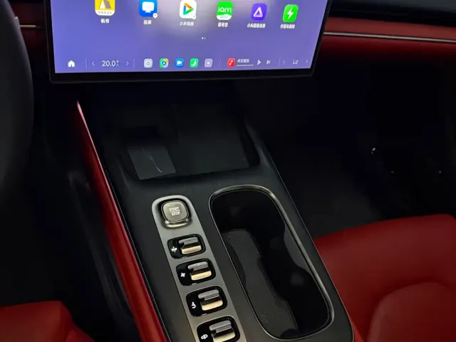 Xiaomi SU7 — Фото автомобиля 5