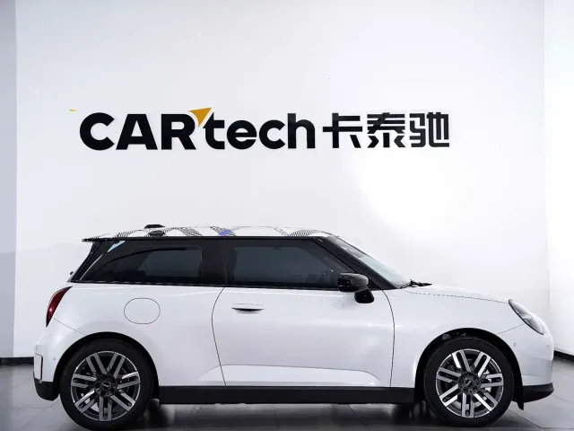 MINI Cooper — Фото автомобиля 3