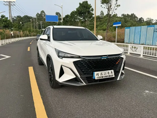 Changan X5 Plus — Фото автомобиля 3