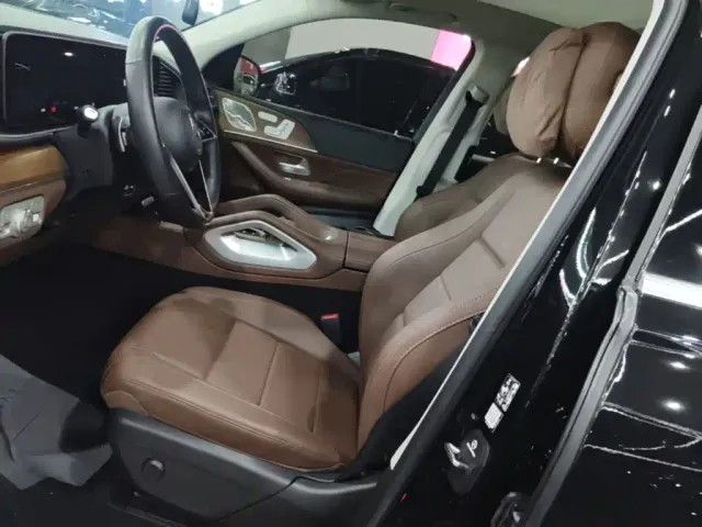 Mercedes-Benz GLE-Class — Фото автомобиля 14
