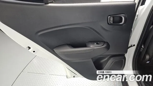 Hyundai Venue — Фото автомобиля 14